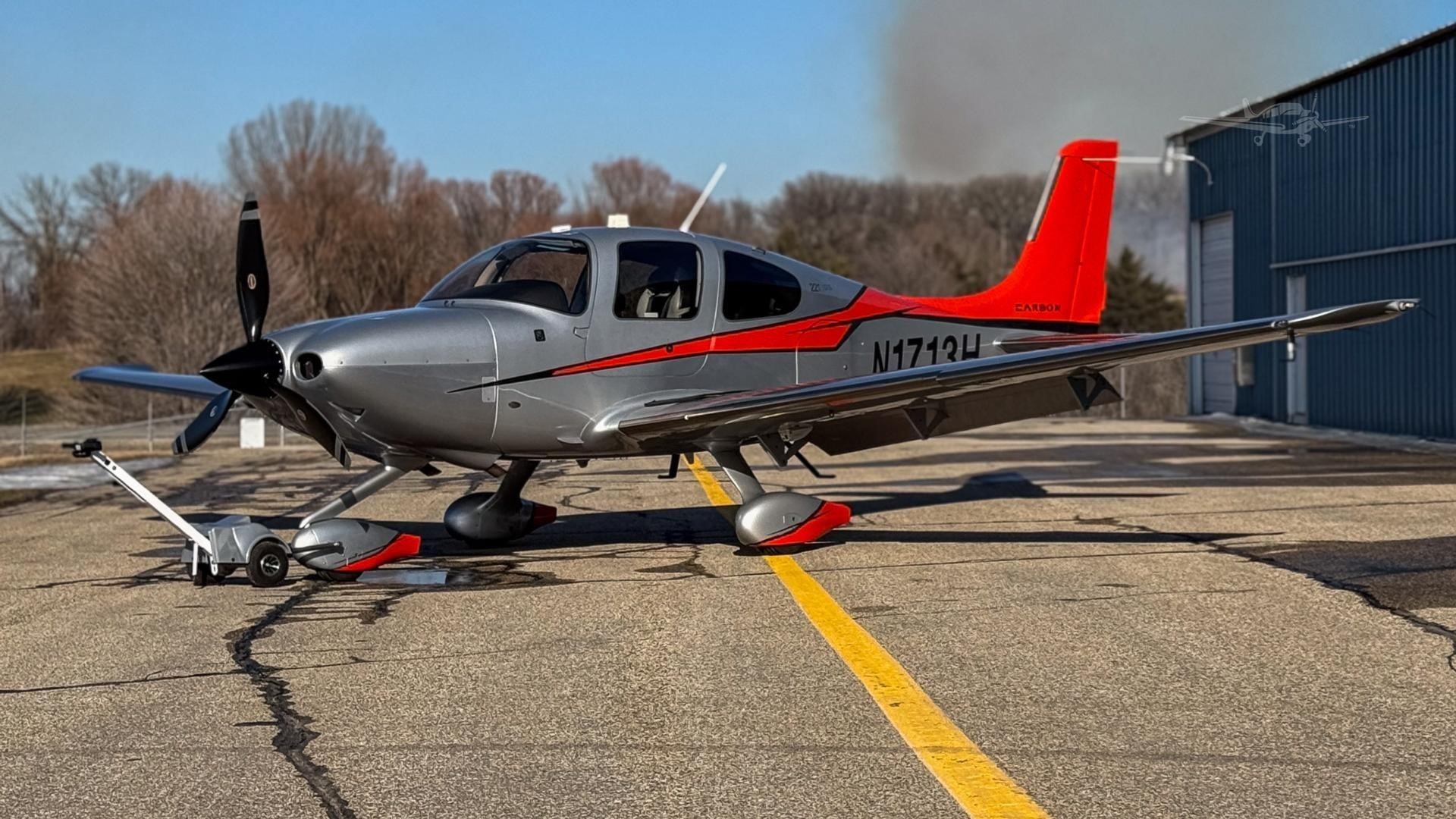 Cirrus SR22