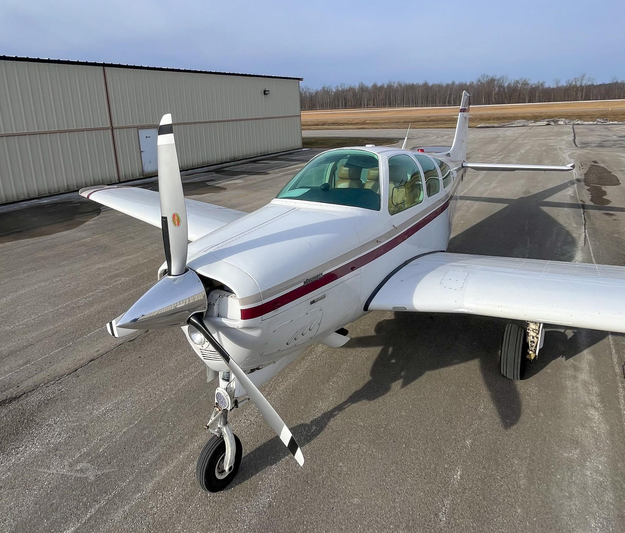 Beechcraft F33A Bonanza