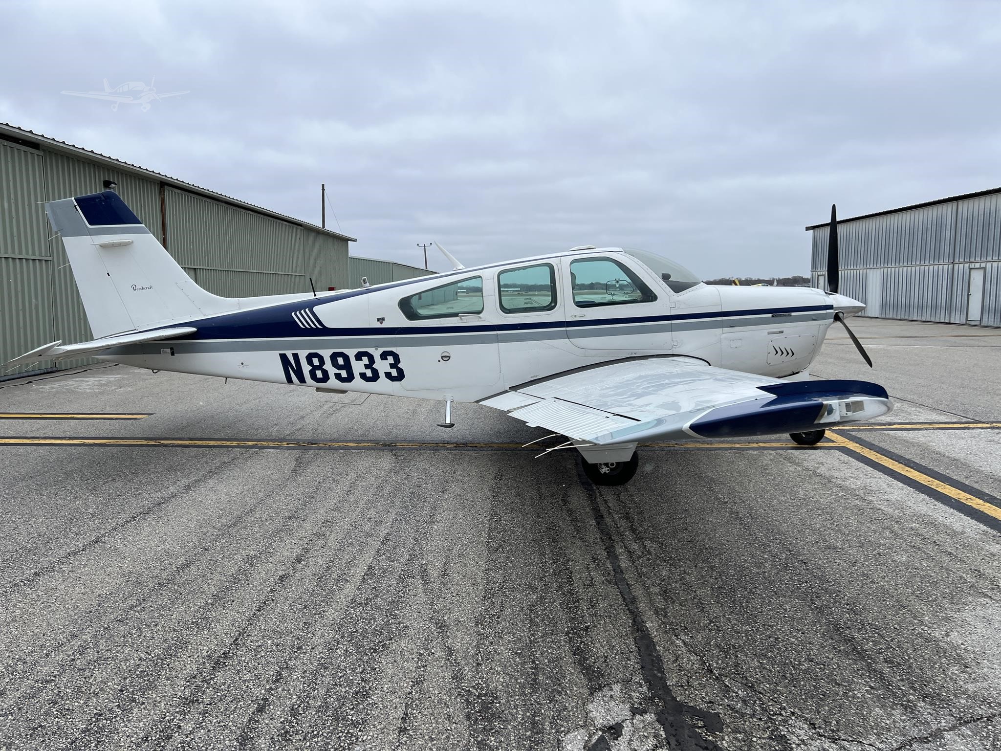 Beechcraft F33A Bonanza