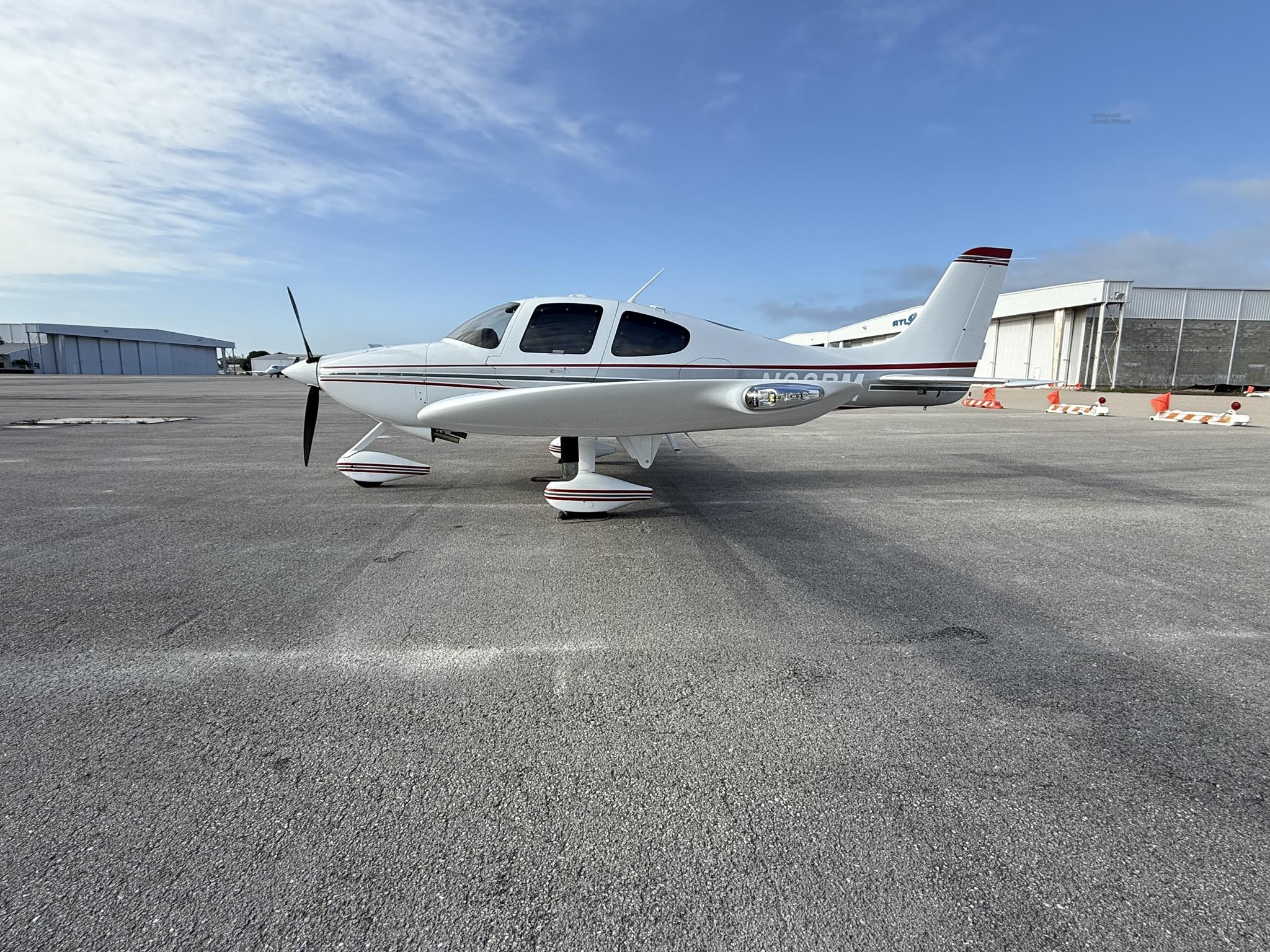 Cirrus SR22