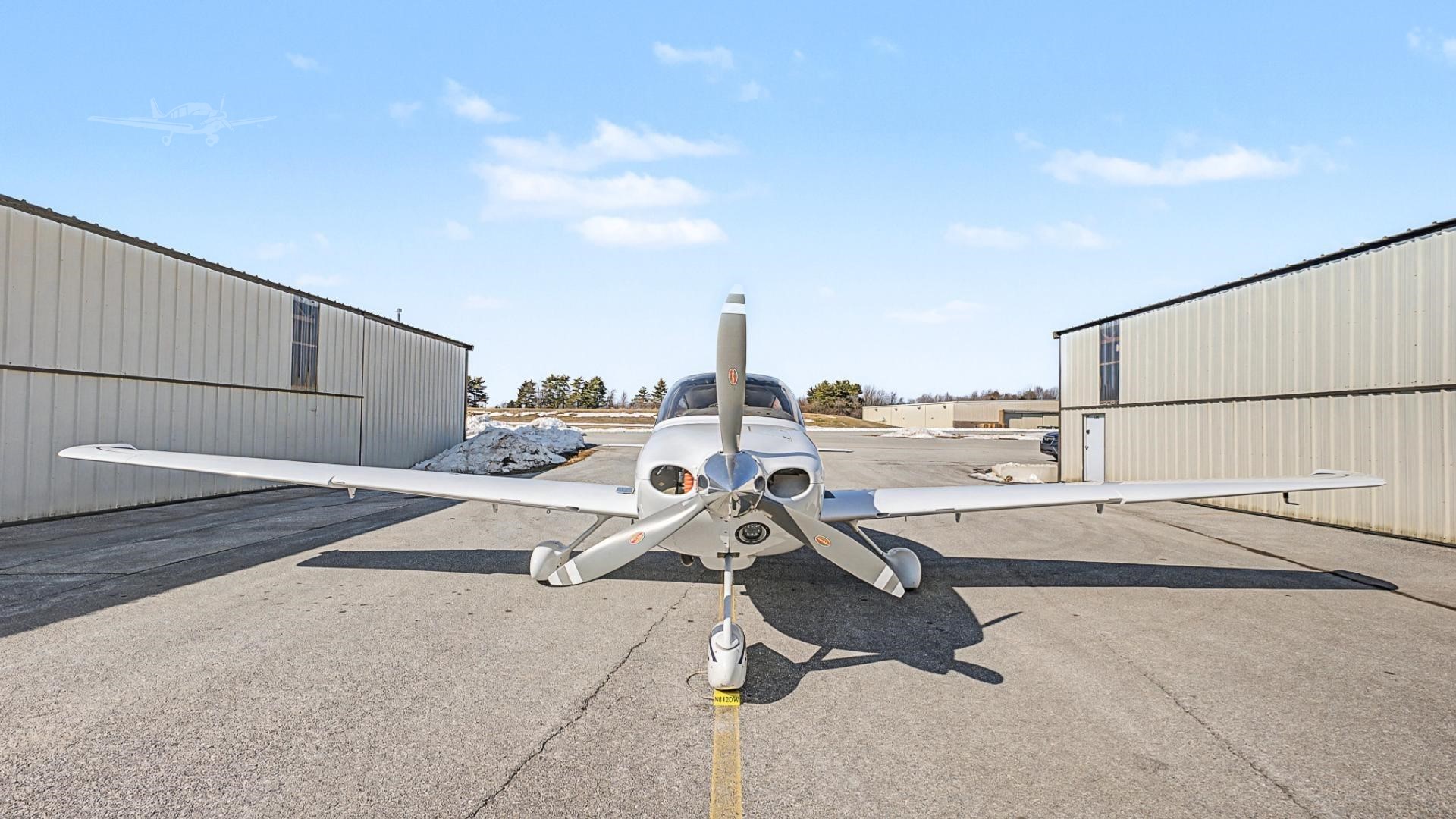 Cirrus SR22