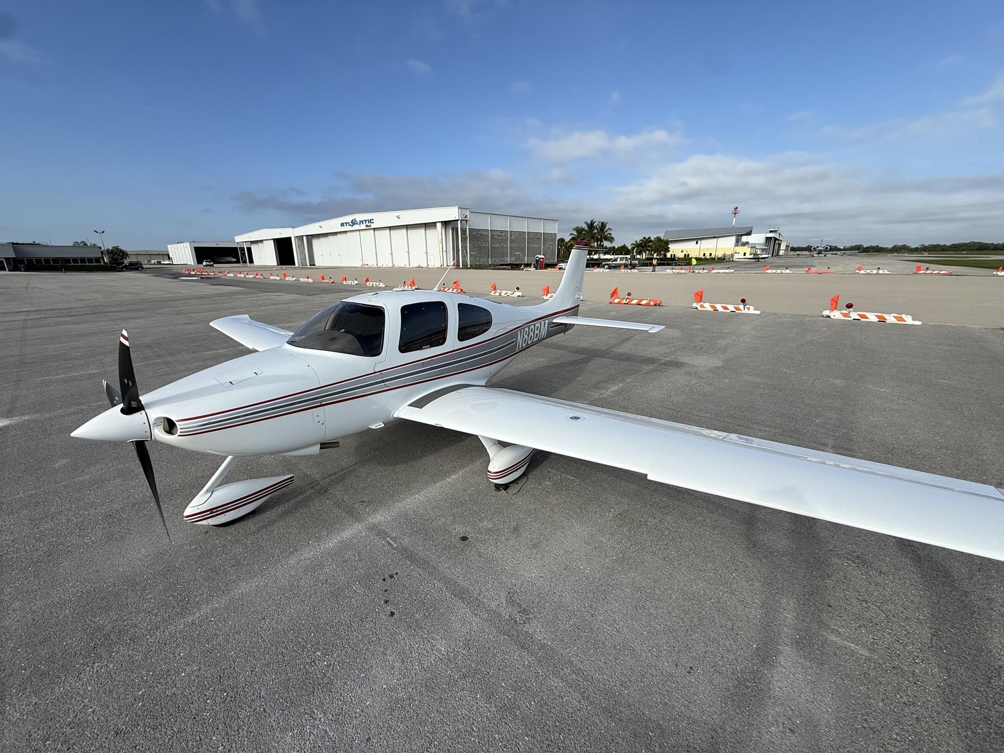 Cirrus SR22