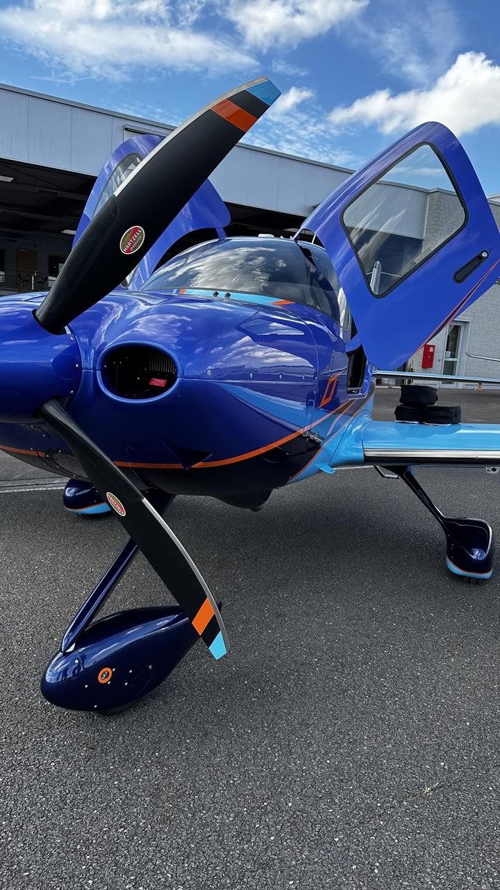 Cirrus SR22