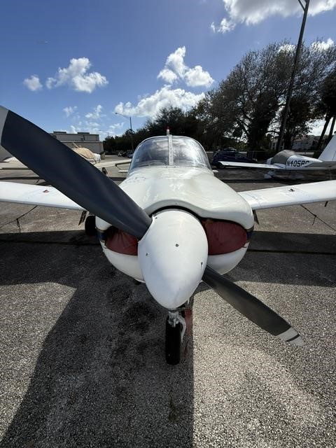 Piper PA-28R-200 Arrow II