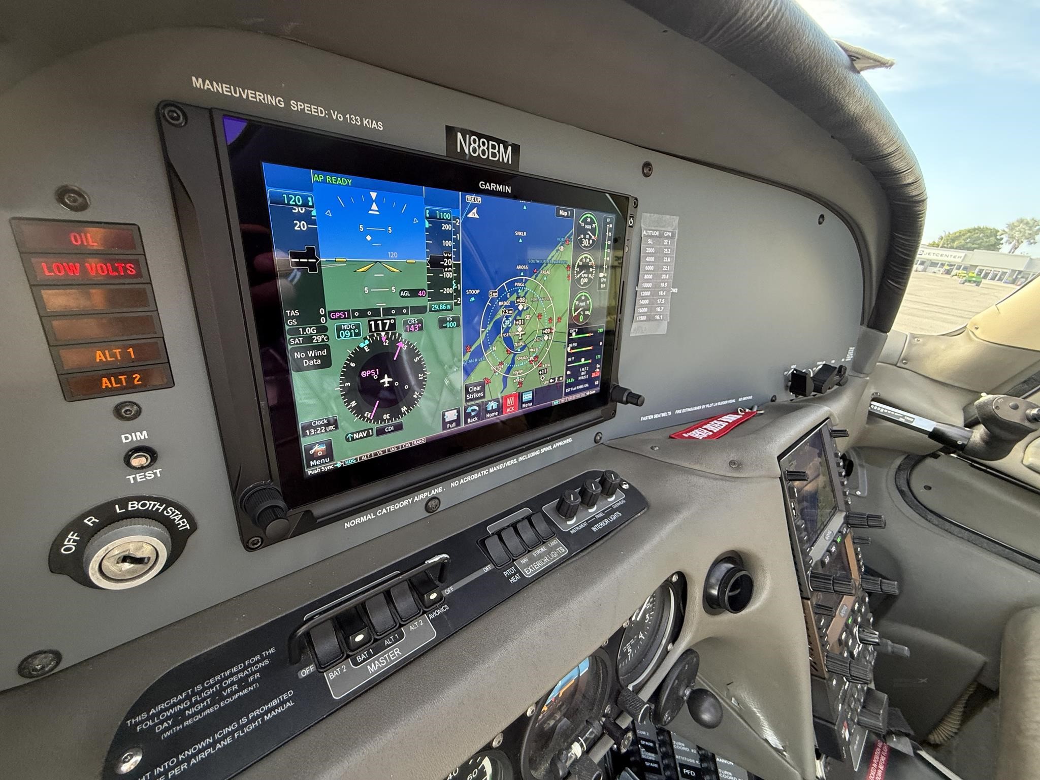 Cirrus SR22