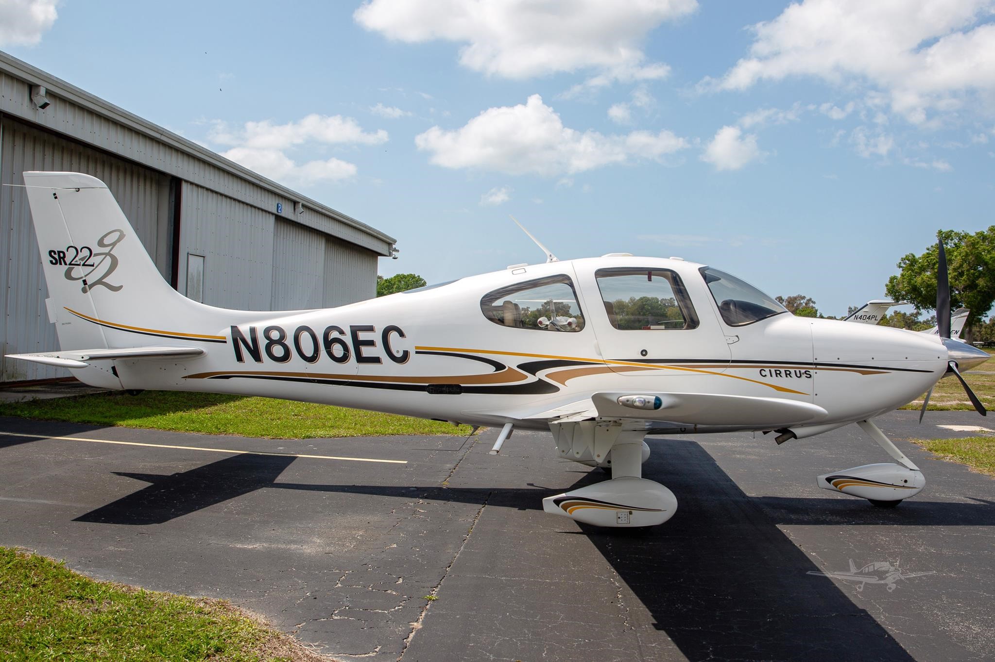 Cirrus SR22