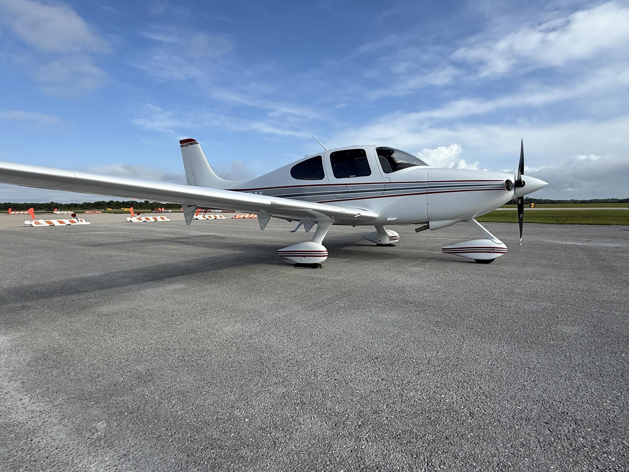 Cirrus SR22