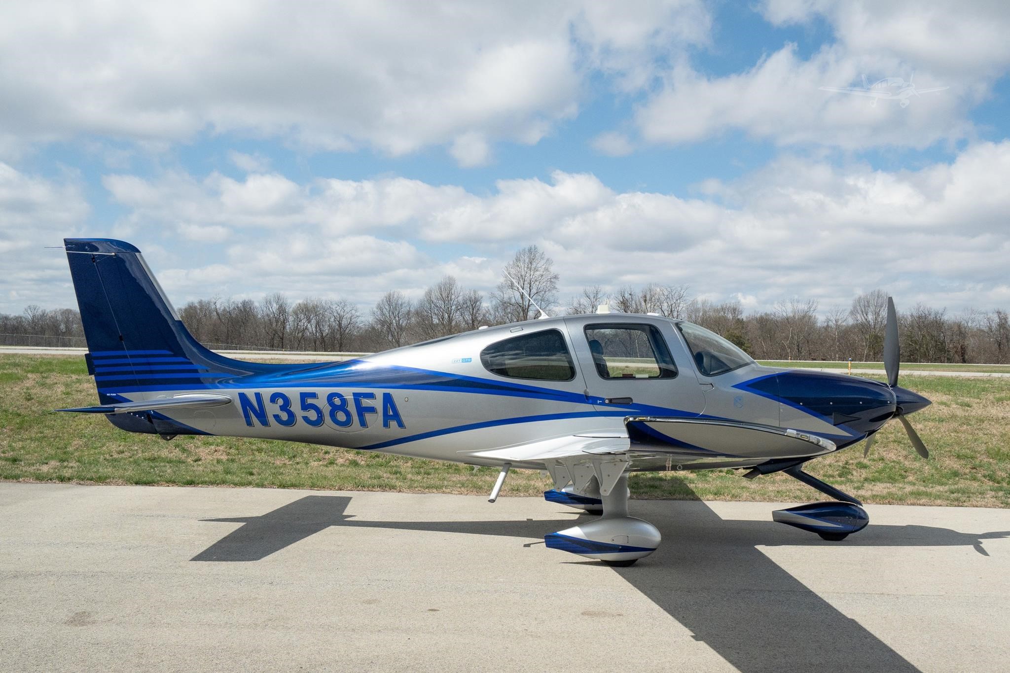 Cirrus SR22