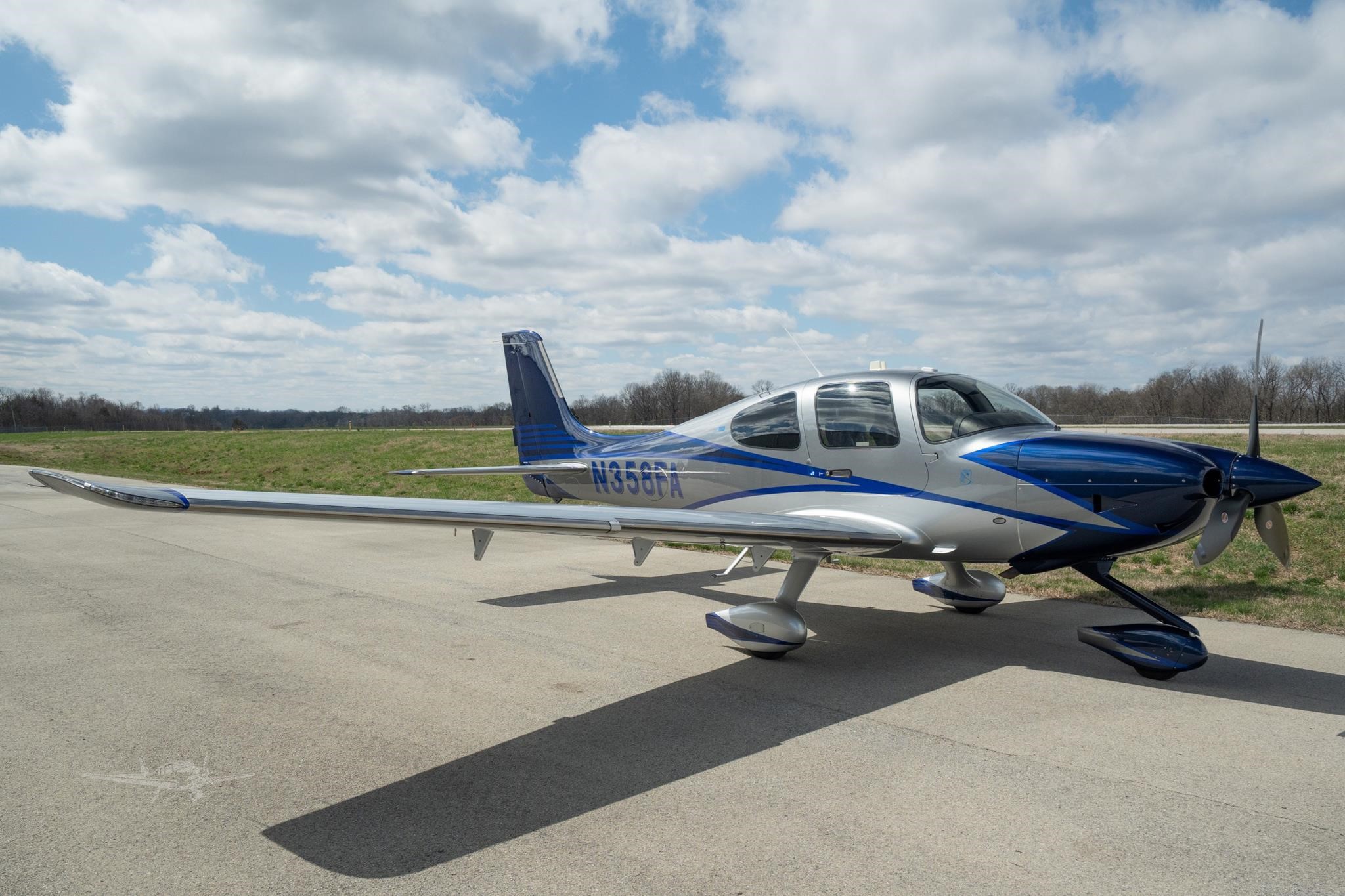 Cirrus SR22
