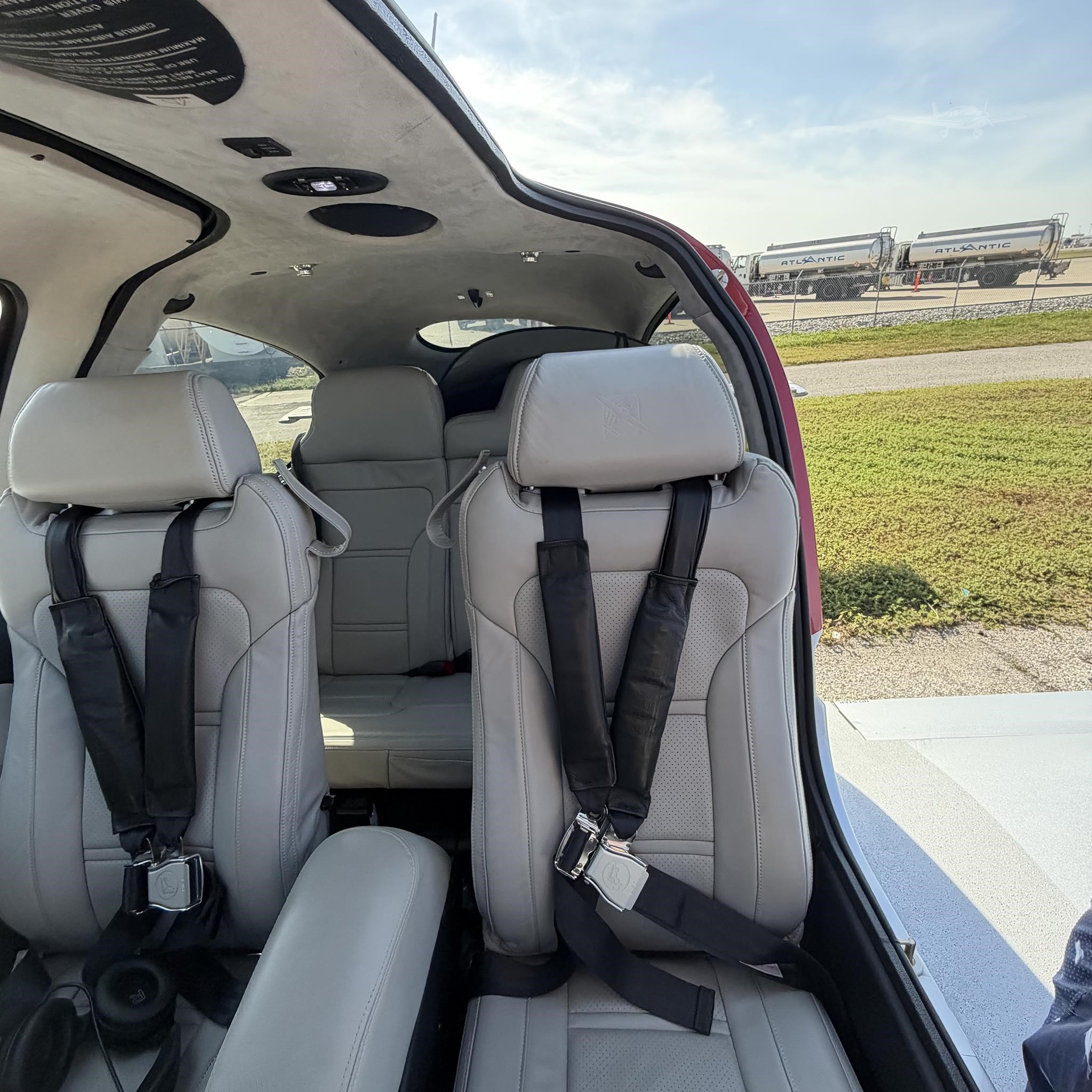 Cirrus SR22