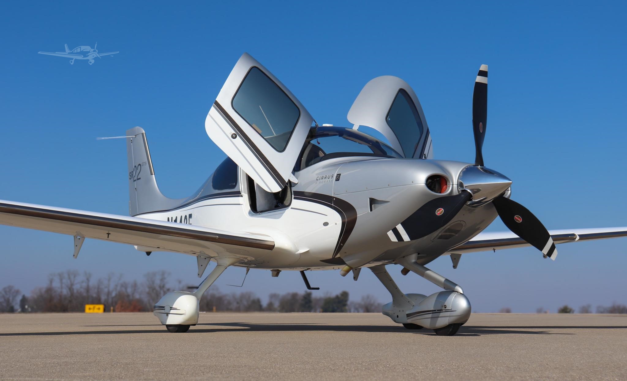 Cirrus SR22