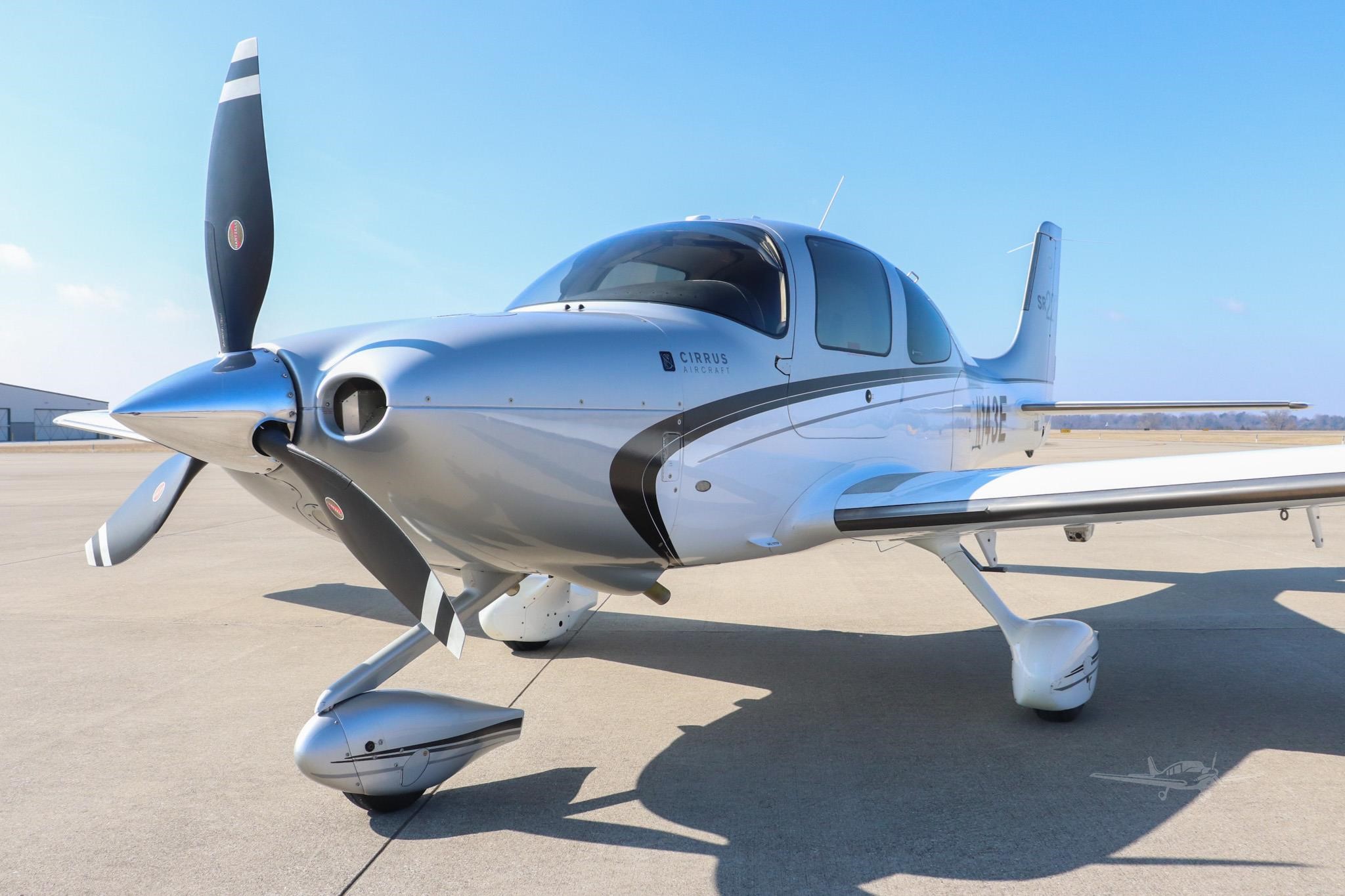 Cirrus SR22