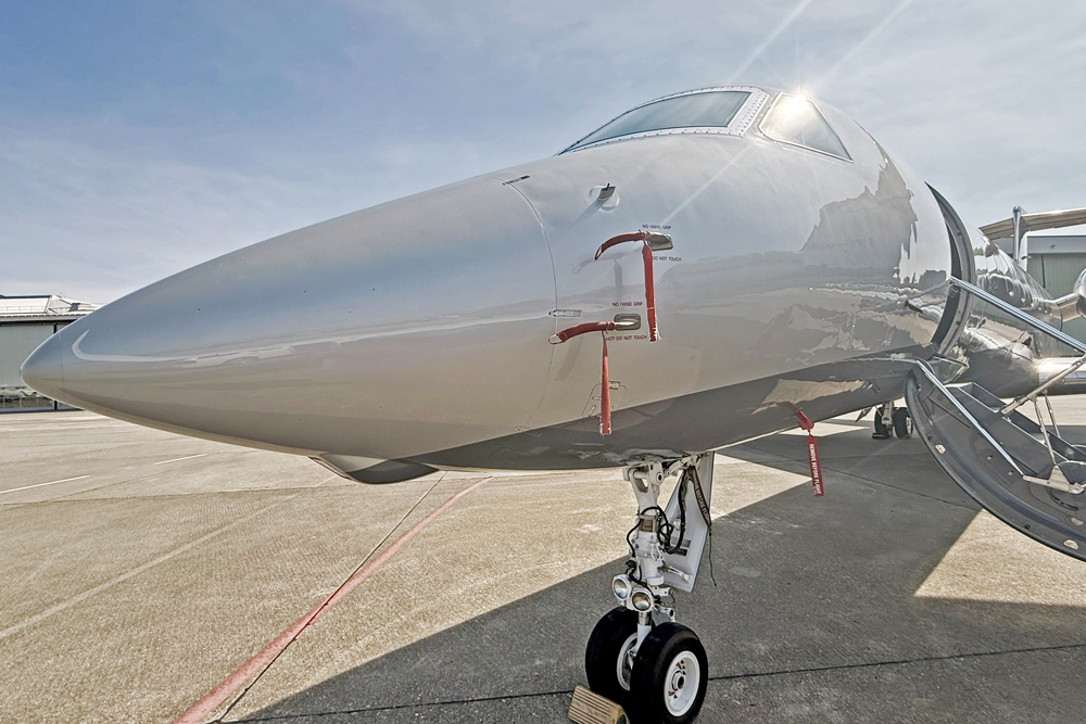 Partner aircraft Gulfstream G550.