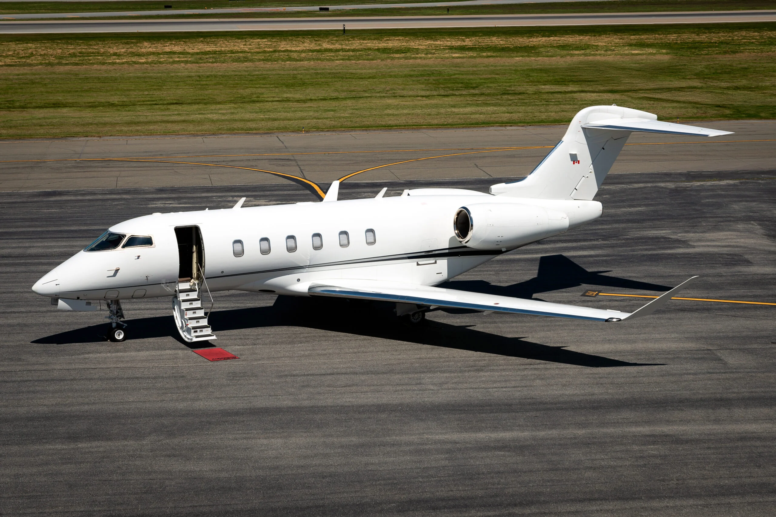 Partner aircraft Challenger 350.
