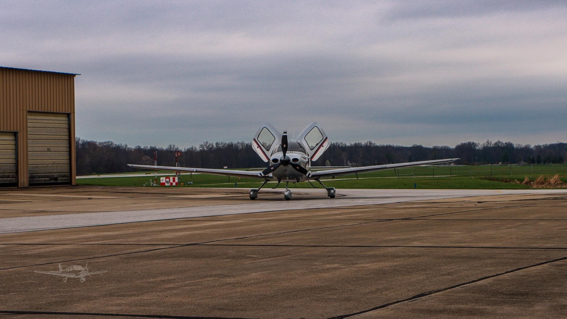 Cirrus SR22