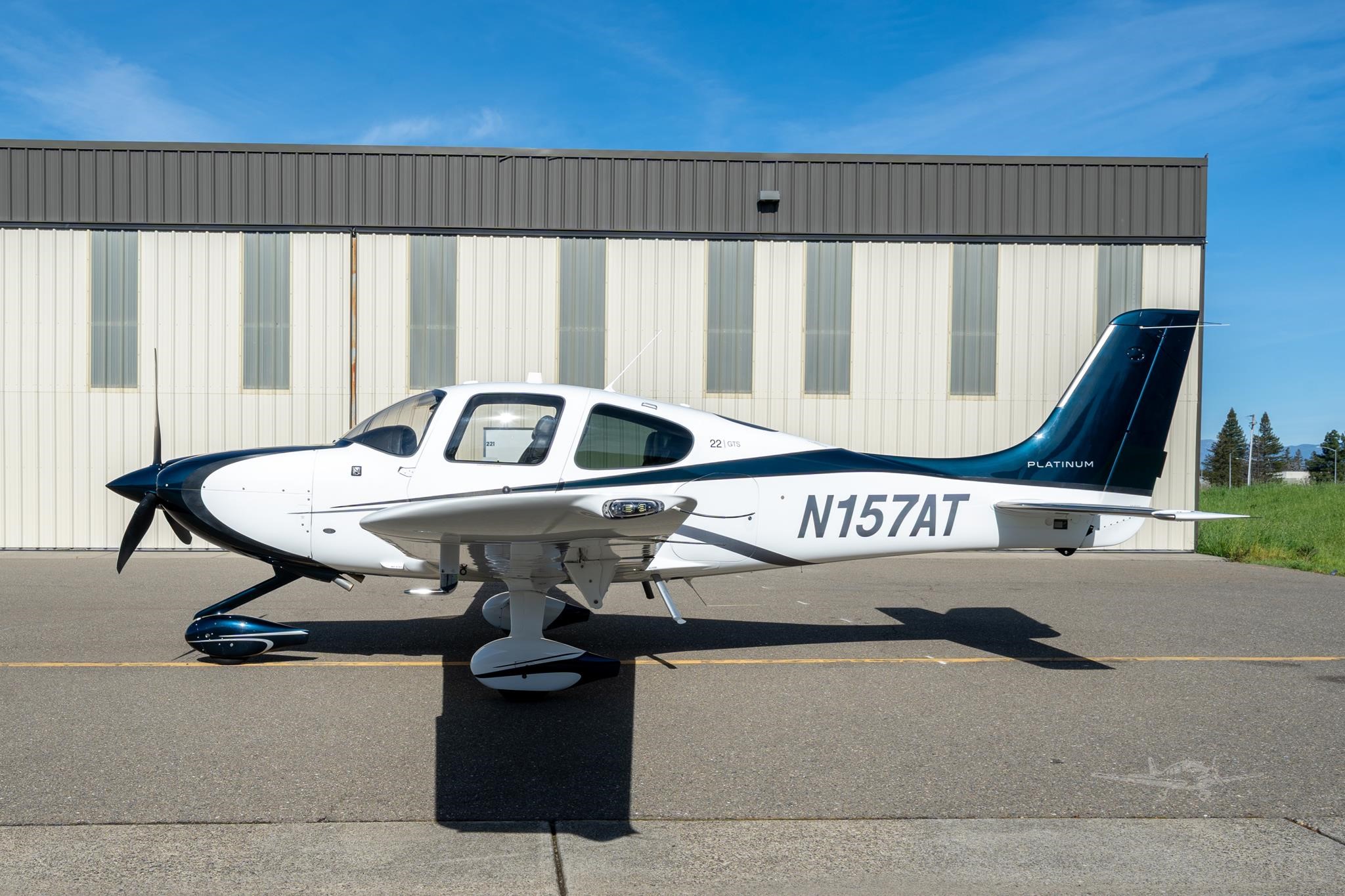 Cirrus SR22