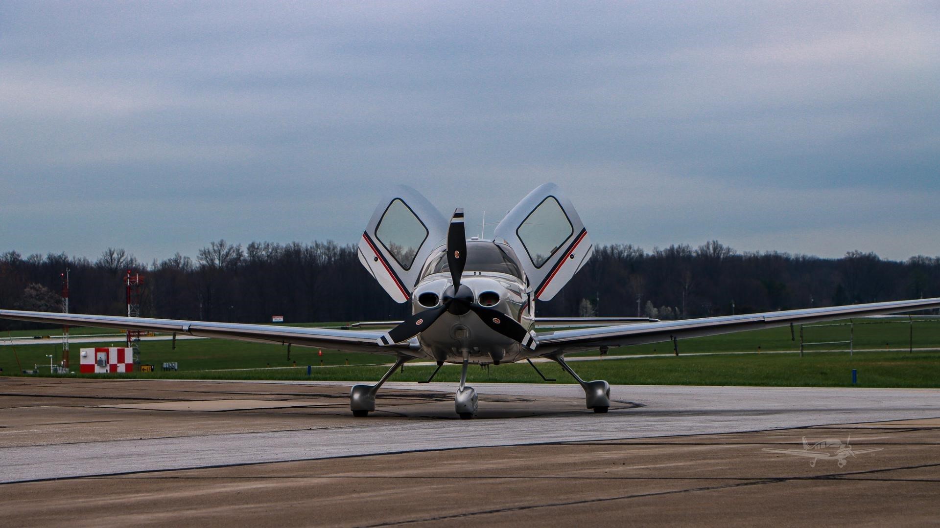 Cirrus SR22