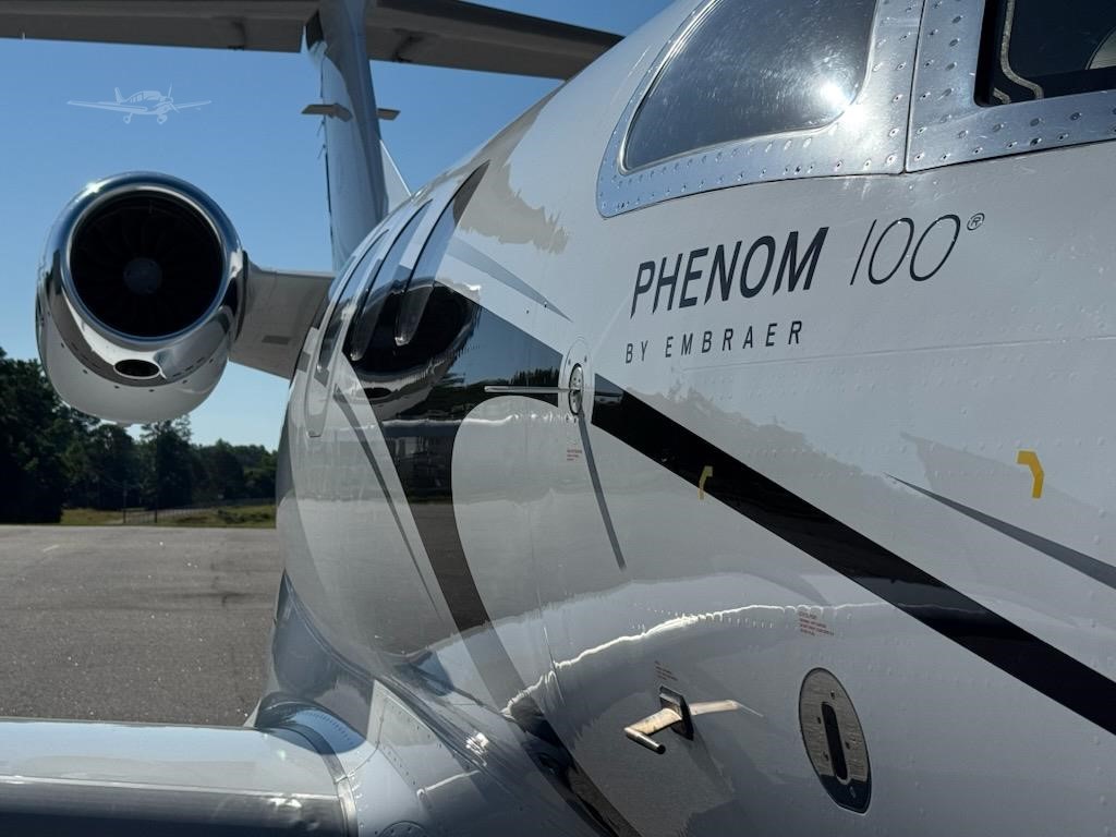 Embraer Phenom 100