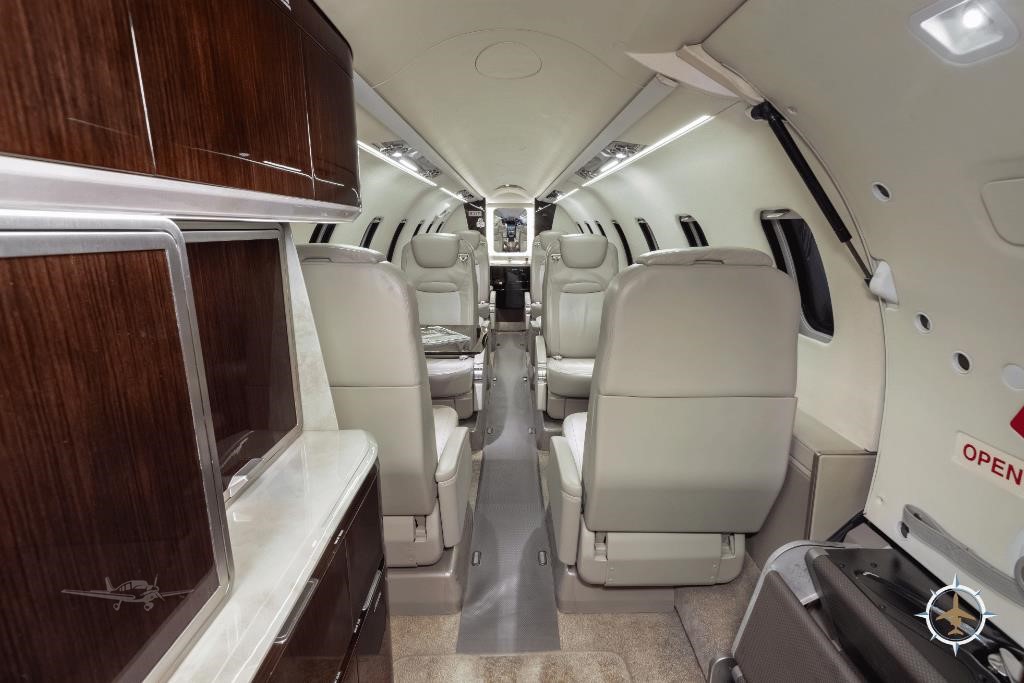 Learjet 75