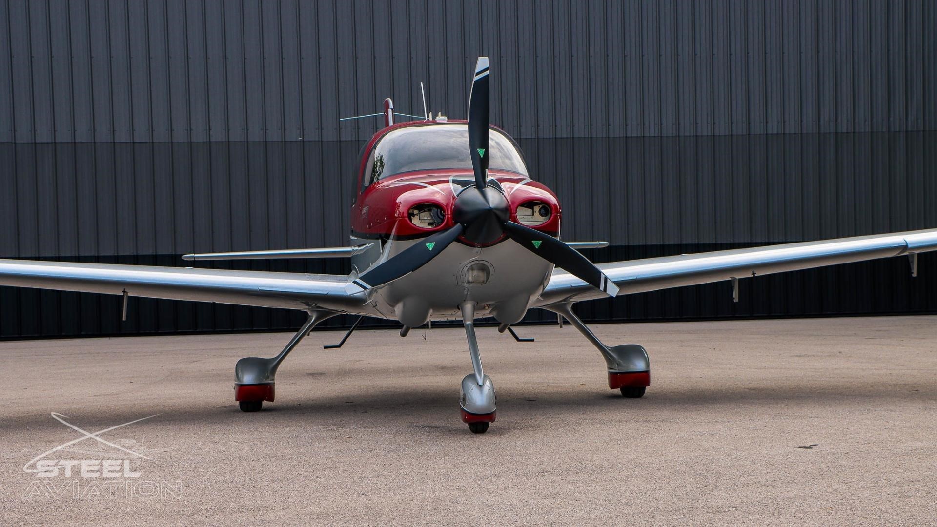Cirrus SR20