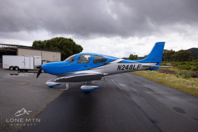 Cirrus SR22