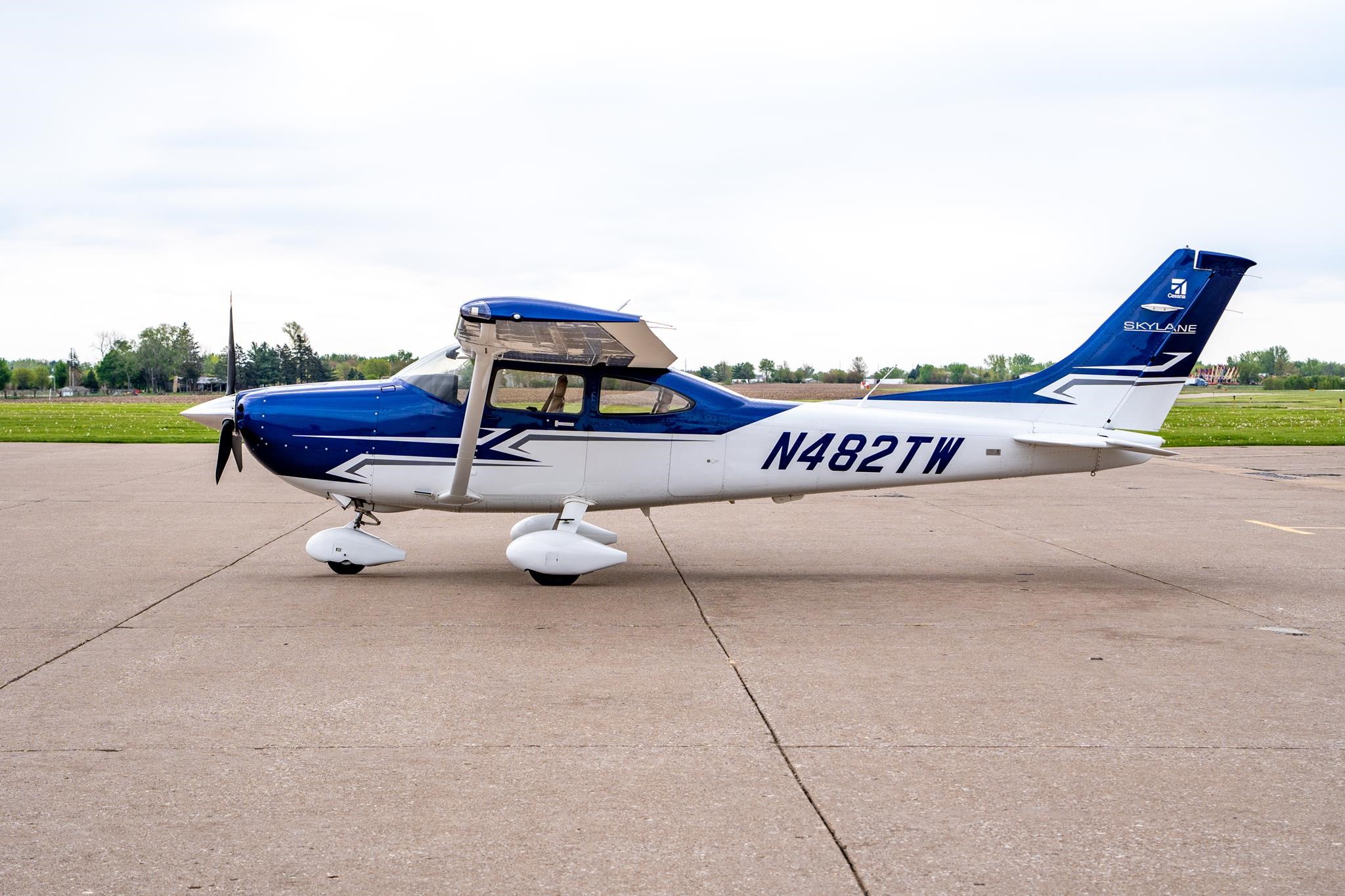 Cessna 182