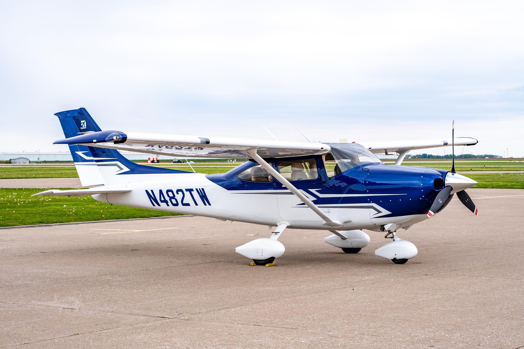 Cessna 182