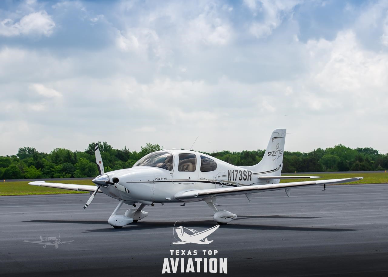 Cirrus SR22
