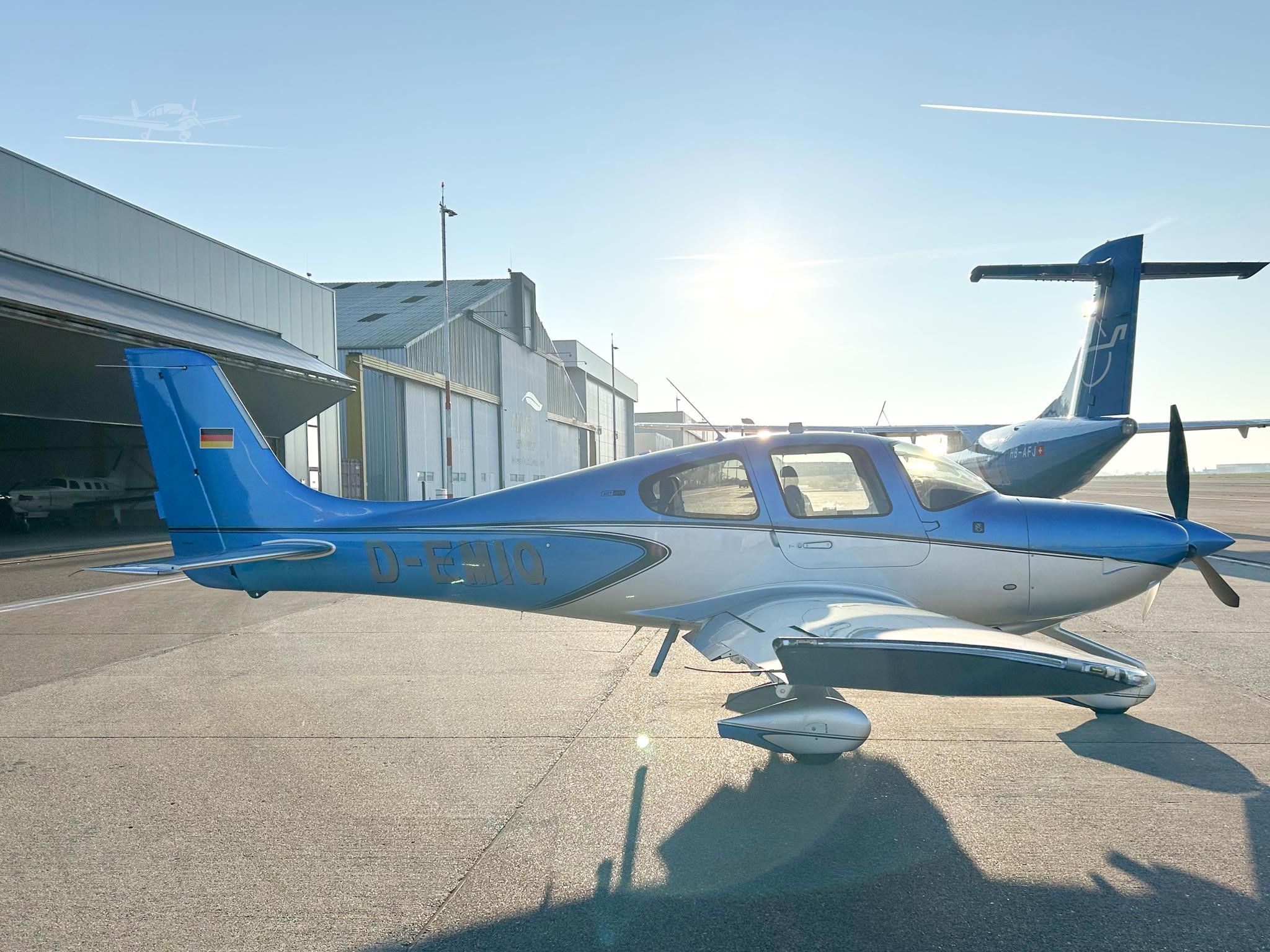 Cirrus SR22