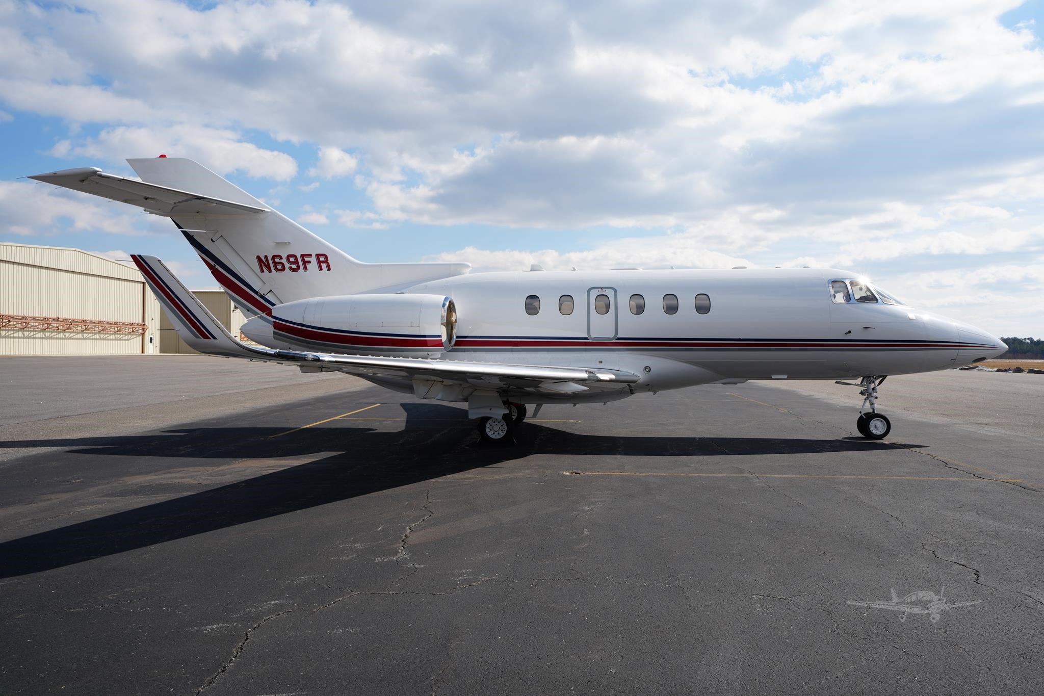 Hawker 900XP