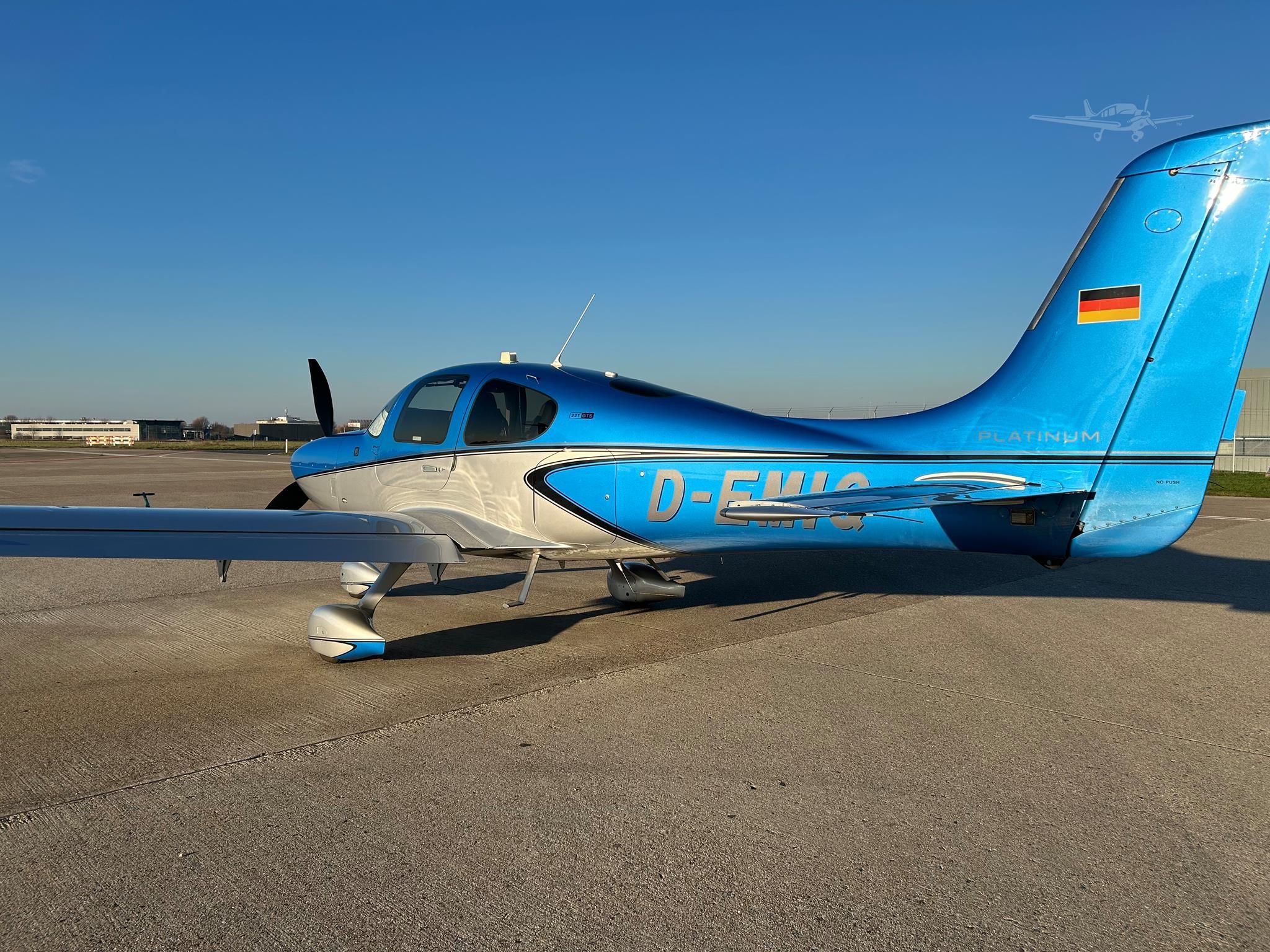 Cirrus SR22