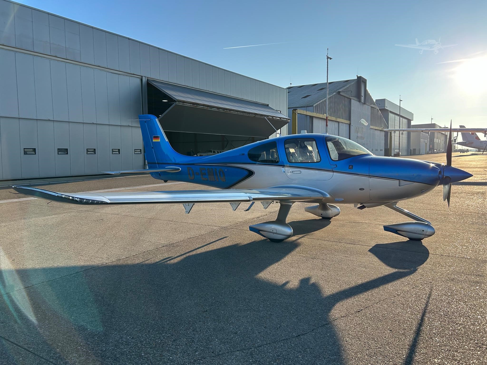 Cirrus SR22