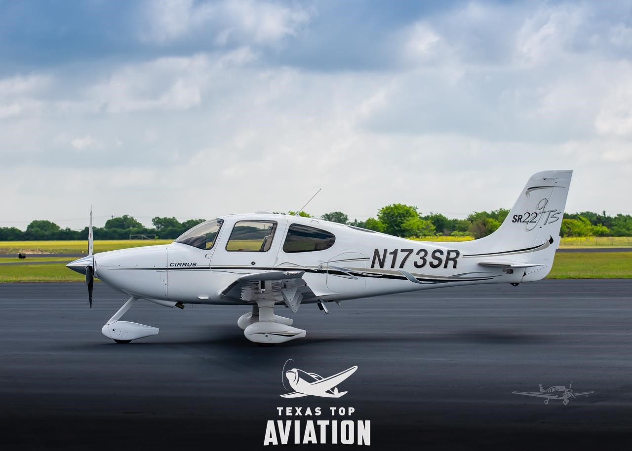 Cirrus SR22