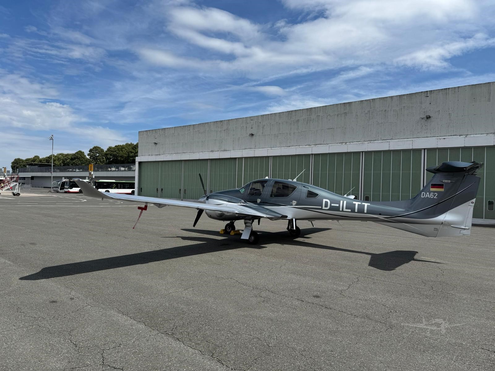 Diamond DA62