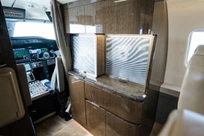 Learjet 75