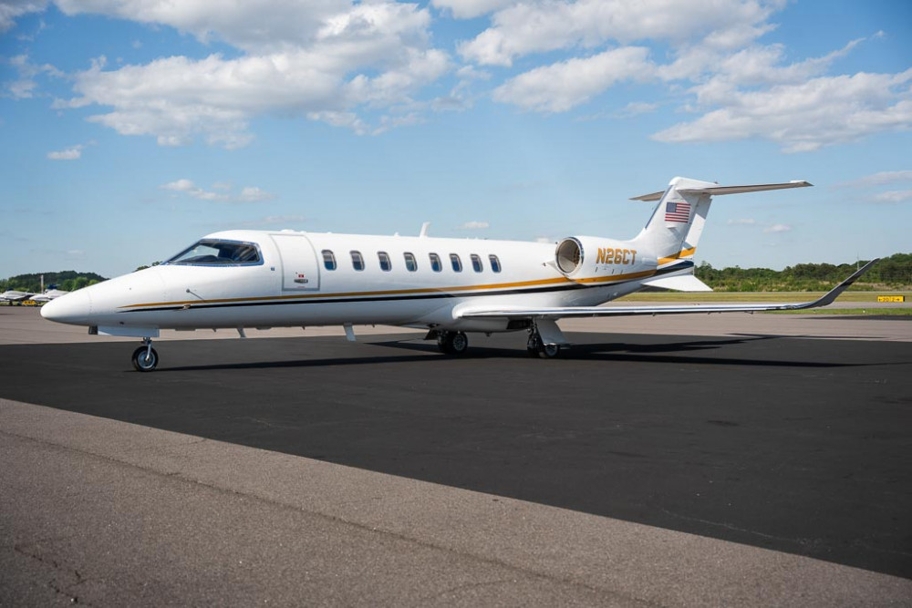 Learjet 75