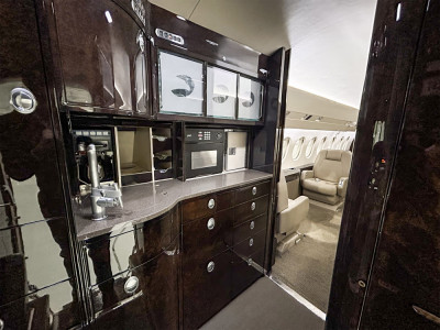 Falcon 2000
