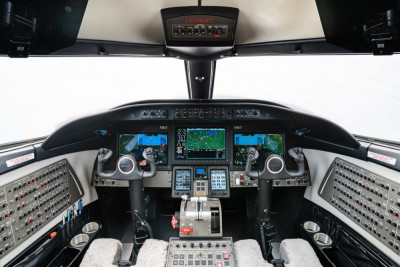 Learjet 75