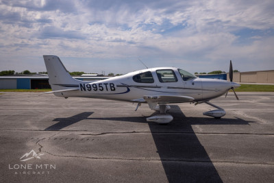 Cirrus SR22