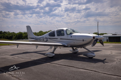 Cirrus SR22