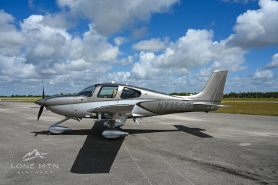 Cirrus SR22