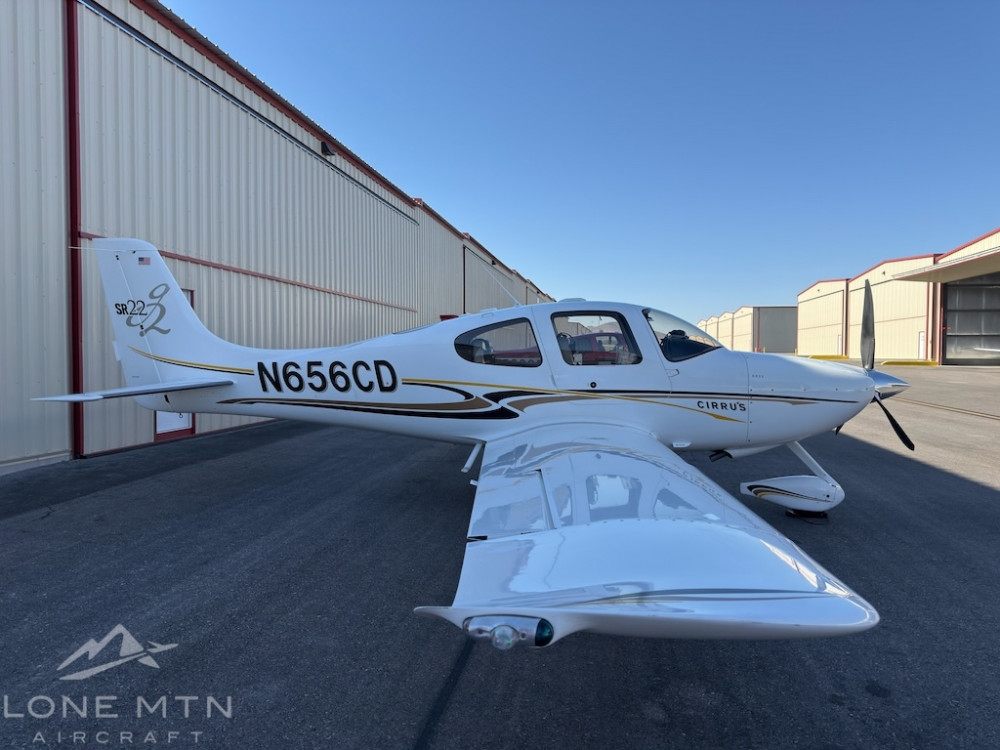 Cirrus SR22