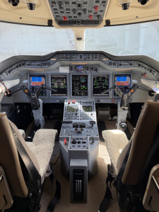 Hawker 4000