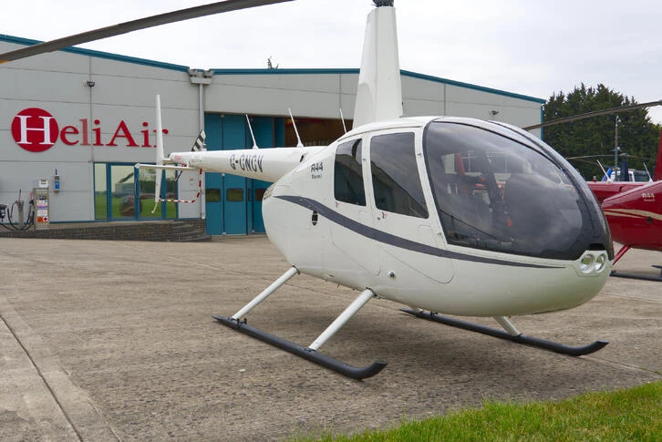 Robinson R44