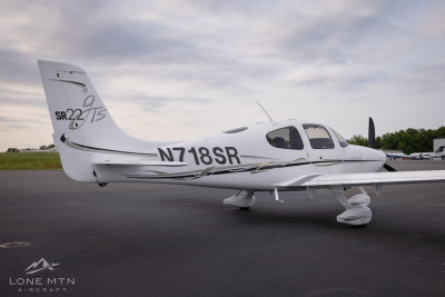 Cirrus SR22