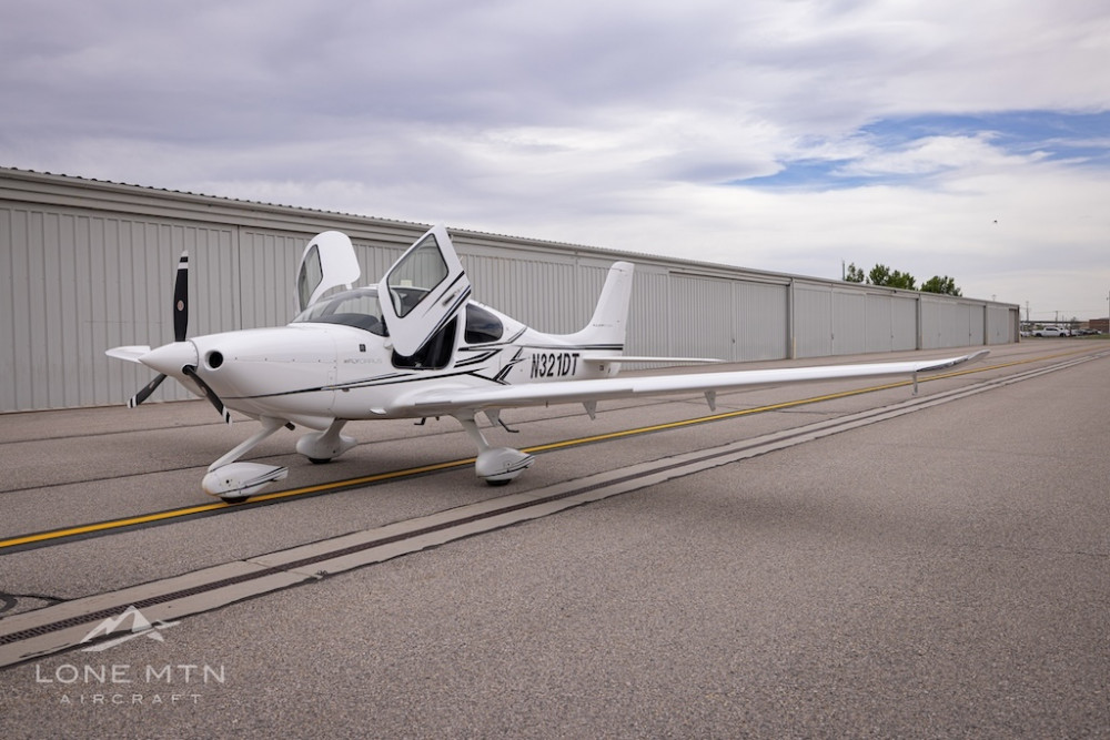 Cirrus SR20