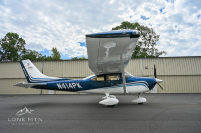 Cessna 182