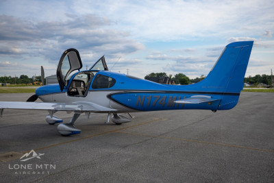 Cirrus SR22