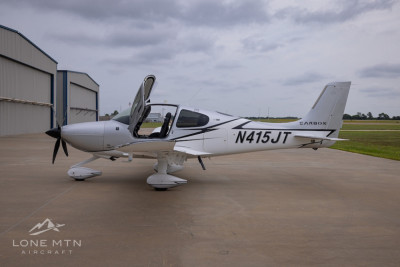 Cirrus SR22
