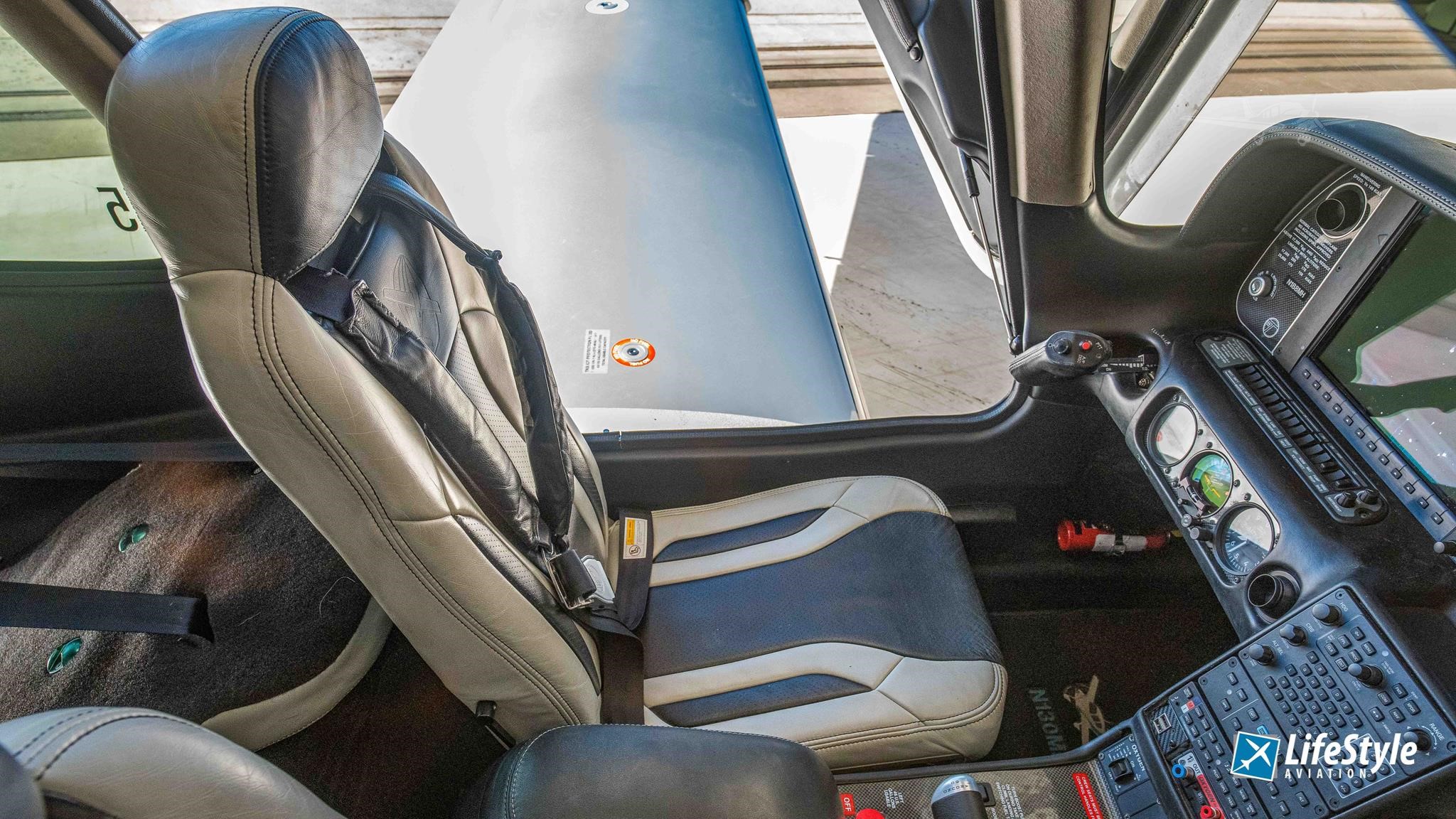 Cirrus SR22